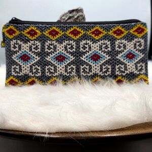 Handbeaded Blue White Yellow Diamonds Native American Zip Closure Medium Clutch